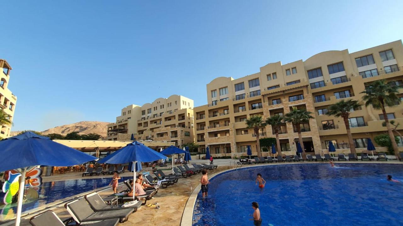 Comfy Stays Sea View Apartments At Deadsea Samarah Resort Sweimeh Kültér fotó