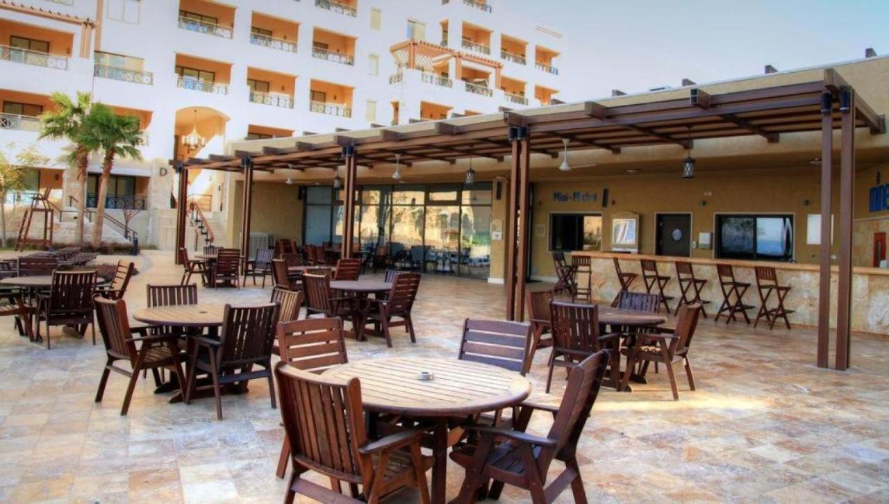 Comfy Stays Sea View Apartments At Deadsea Samarah Resort Sweimeh Kültér fotó