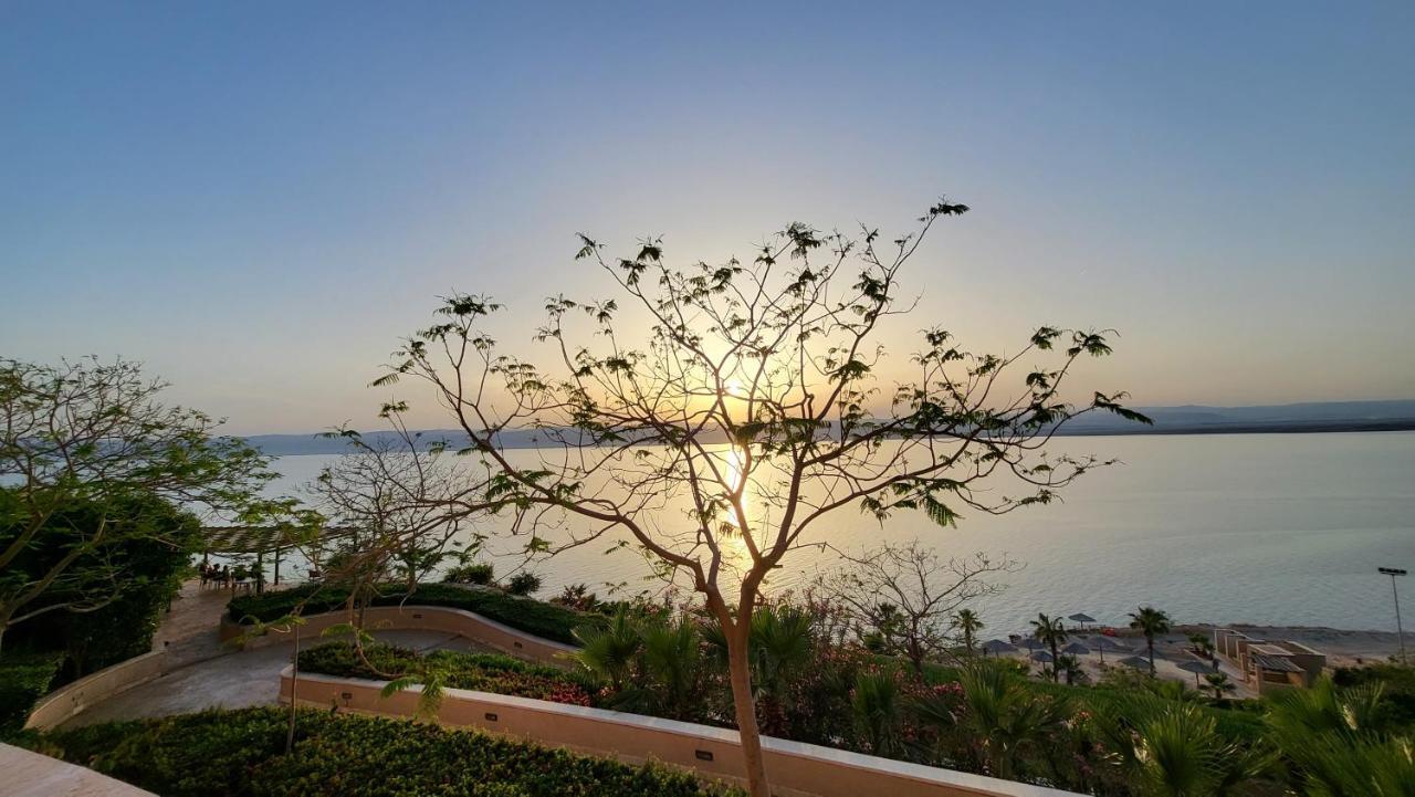 Comfy Stays Sea View Apartments At Deadsea Samarah Resort Sweimeh Kültér fotó