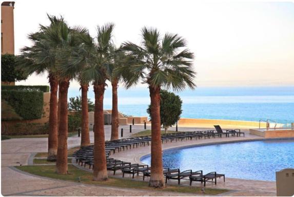 Comfy Stays Sea View Apartments At Deadsea Samarah Resort Sweimeh Kültér fotó