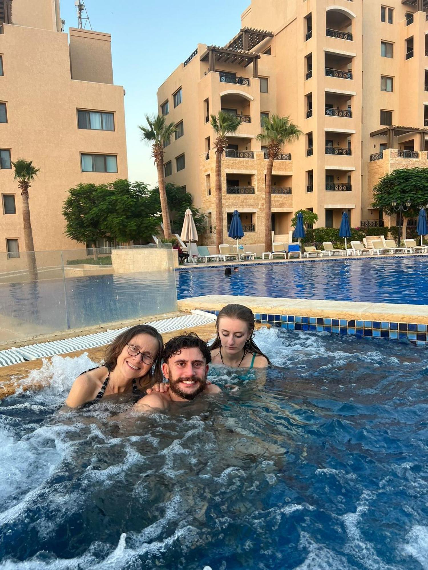 Comfy Stays Sea View Apartments At Deadsea Samarah Resort Sweimeh Kültér fotó